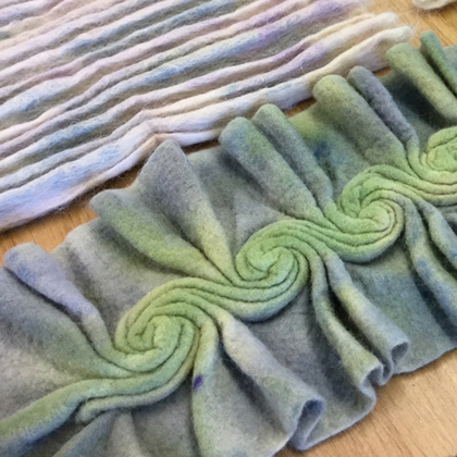 pleated scarves workshop