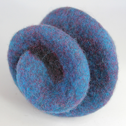 comforter brooch 2021