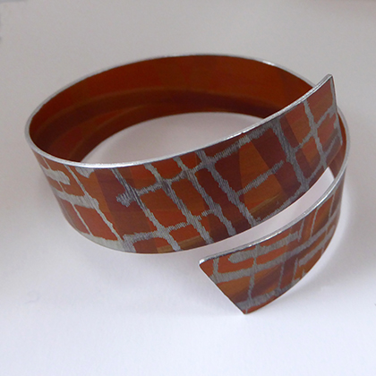 strip bangle